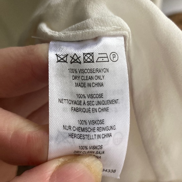 COPY - Size 6 (small/med) whit blouse NWT - Picture 7 of 7